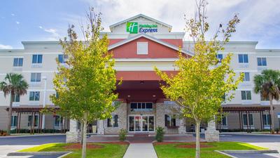 Holiday Inn Express Hotel & Suites Palm Bay by IHG