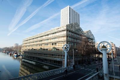 Holiday Inn Express Paris-Canal De La Villette by IHG