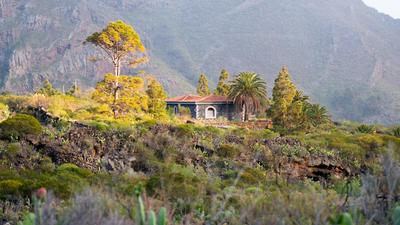 Luxury villa in Nature with Swimming pool Tenerife, Santiago del Teide, with sea and mountain views