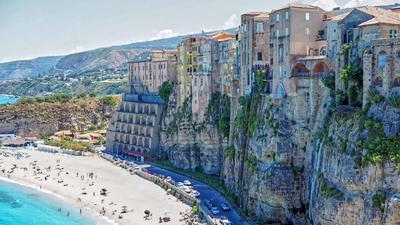 Tropea Travel's House