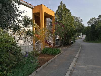 4 Roses Apartment