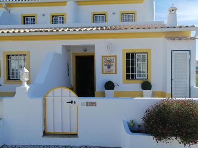 Beautiful Vila Rafaella, walk distance to beaches