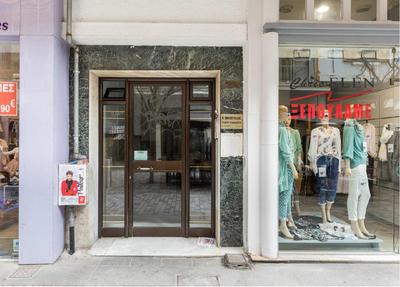 2BD- Perfect Location with square view