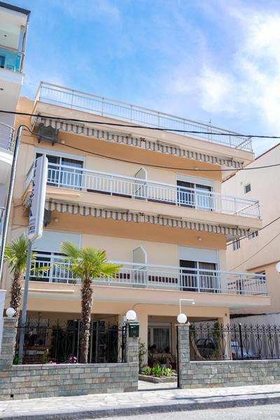 Μpasias Apartments