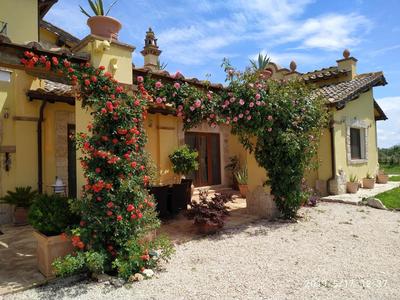 Casale Di Vulci