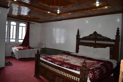 Track View Hotel