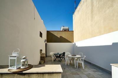 Seaview House in Avola