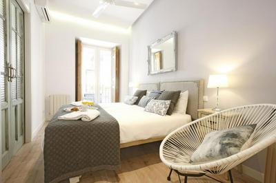 Reina Sofia Boutique I