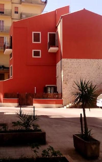 Comfortable Apartment in Modica, 80 m² + Terrace