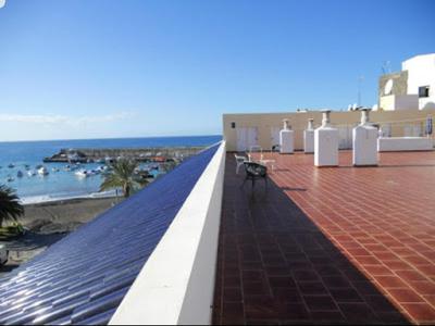 Spacious Apartment in Playa San Juan 110 m² sea view