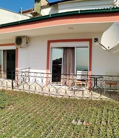 Comfortable Apartment in Ulcinj with Sea View and Garden