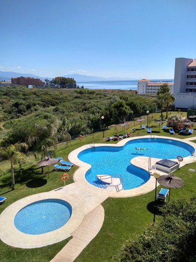 Comfortable apartment in Manilva with pool