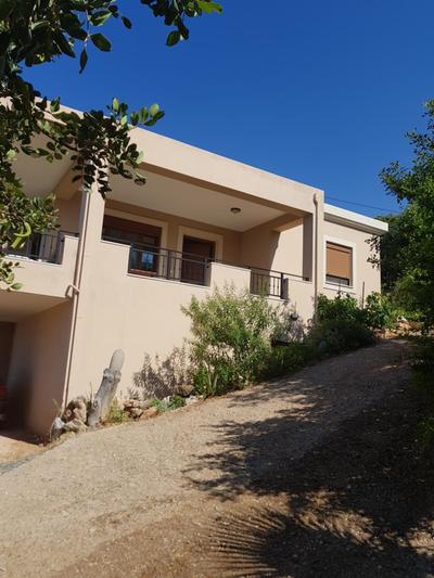 Villa Ikarus