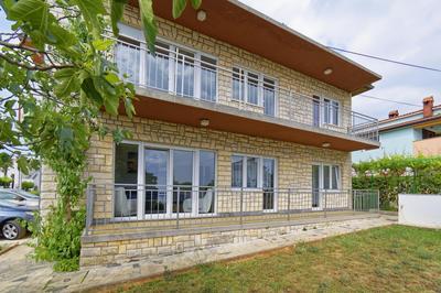 Apartment Patrik by Rent Istria