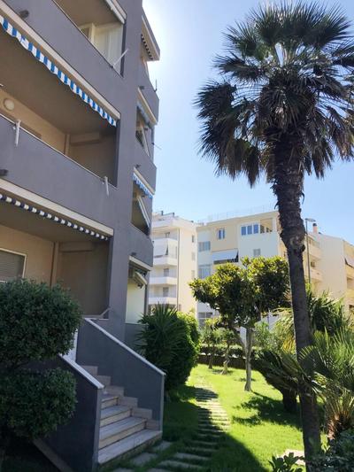 Alghero Charming Apartments, Steps from the beach