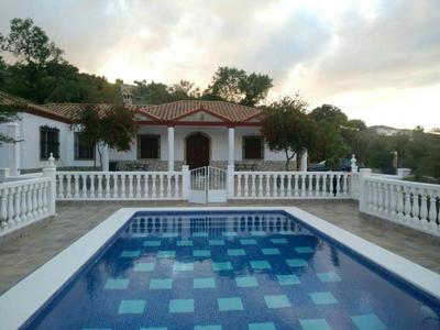 Charming chalet in Prado del Rey with private pool