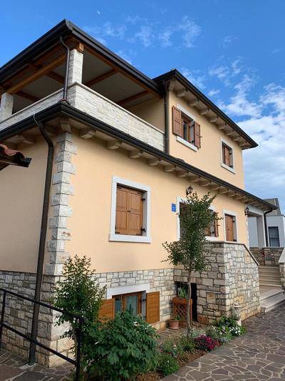 Apartments Leone