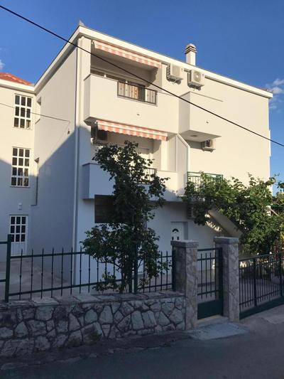 Apartments Zulim