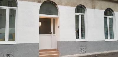 Affordable Apartment 6 Minutes from Lugner City Sleeps 3