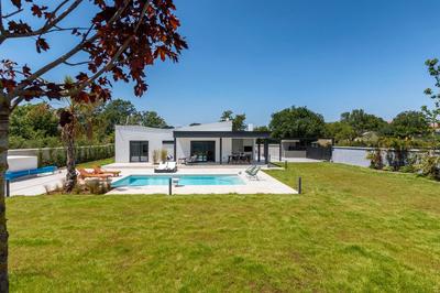 Villa Eni Medulin Sisan heated pool