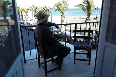 Piso en primera línea con wifi y vistas al mar