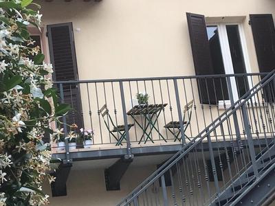 APPARTAMENTO ANGOLO DI ERICA centro storico