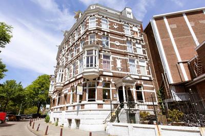 Quentin Canal House Hotel