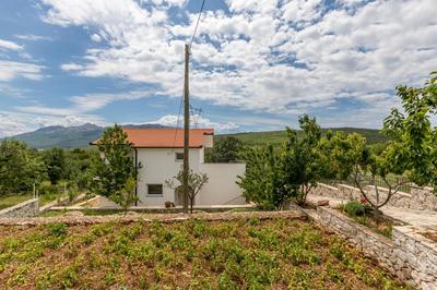 Villa Podrugovi Dvori with pool