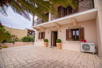 Dimoulias House