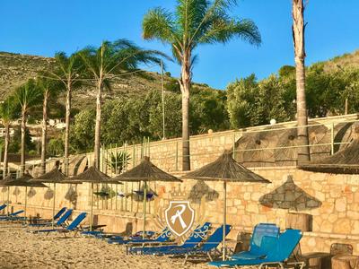 Paradise Palm Beach Apartment in Sarande