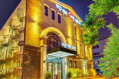 Happy Dragon City Culture Hotel-Tianjin Draum Tower & Dayuecheng shopping mall