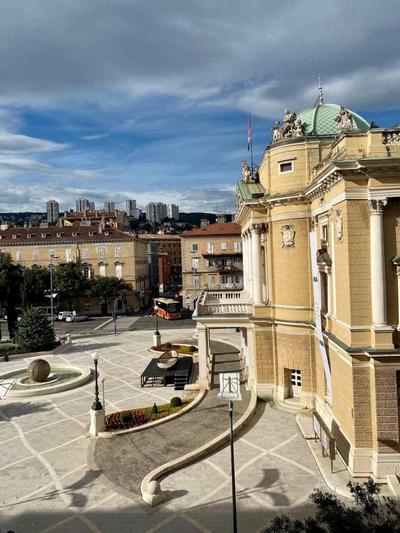 Plaza Teatro & Piazzale Teatro