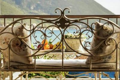 Sea Front Villa Almi