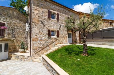 Villa Zoro with a lovely garden and a private POOL in the middle of Istria