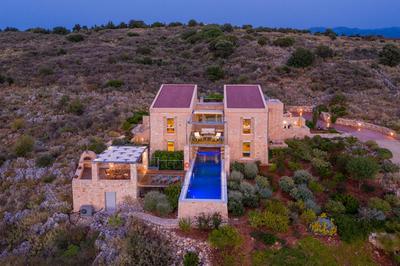 Kaminia Villa