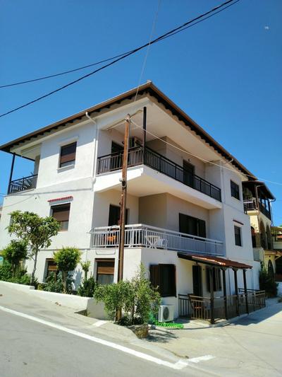 Gianni's Apartment By The Sea