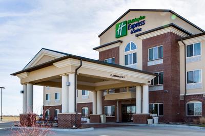 Holiday Inn Express & Suites Nevada by IHG