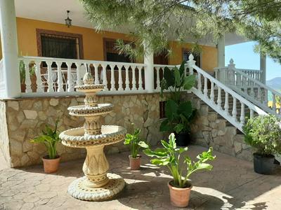 CASA LOS ANGULOS