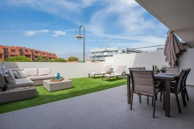 Surfer's Beach Apartment