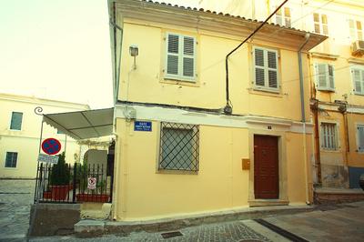 Nona's Studio