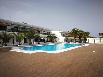 BEACH & POOL