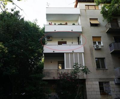 Apartment Joia near Bačvice Beach with Balcony & Parking