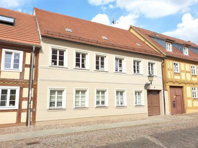 Travel Art Boardinghouse