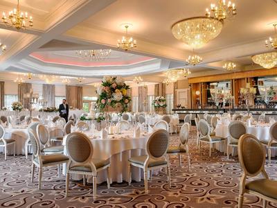 Castlecourt Hotel, Spa & Leisure