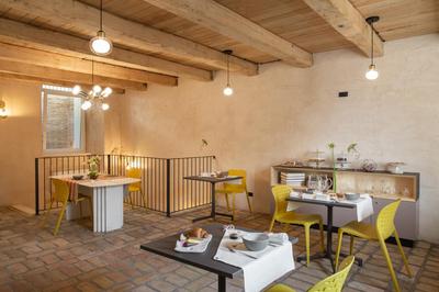 OGNISSANTI GuestHouse & Suites