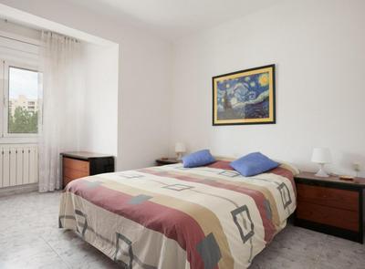 Besos · Bright apartment close to congress & port