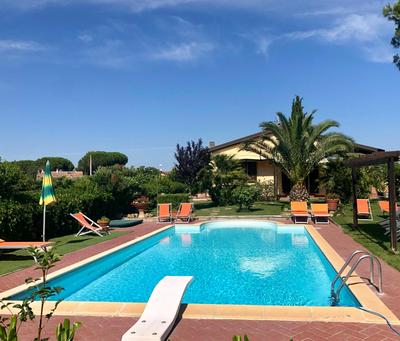 Cottage Tiziana with pool, private terrace and garden by ToscanaTour