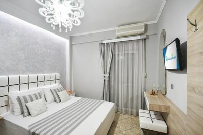 Elenas Apartments Sarti