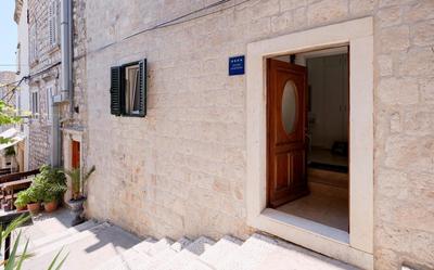 LUXOR Hvar - Main Square Apartments