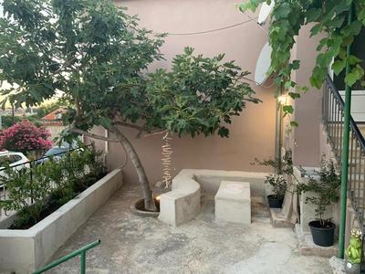 RA City Garden Suite